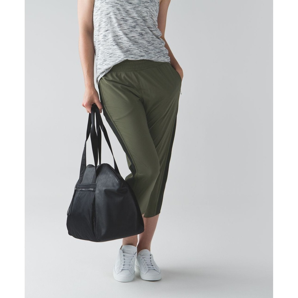 Lululemon For Love Crop 23 Swift Ultra Pant Women 10 Olive Green Black Mesh Lace